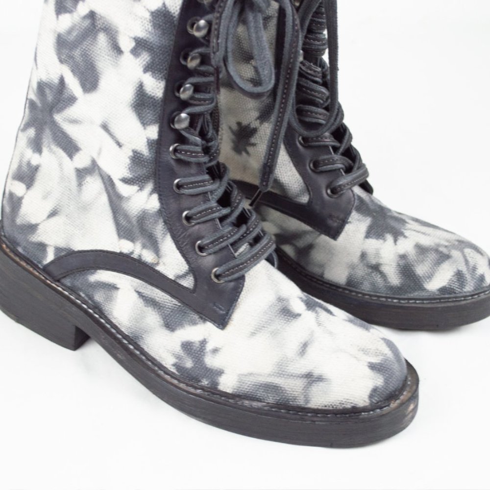 Vintage Foundry Monaris Abstract Tie-Dye Lace Up Boots - Picture 6 of 14